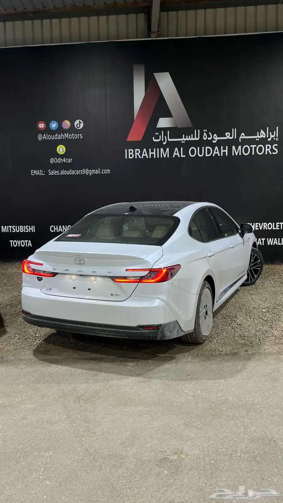 تويوتا كامري نص فل LE هايبرد 202563399626092547113