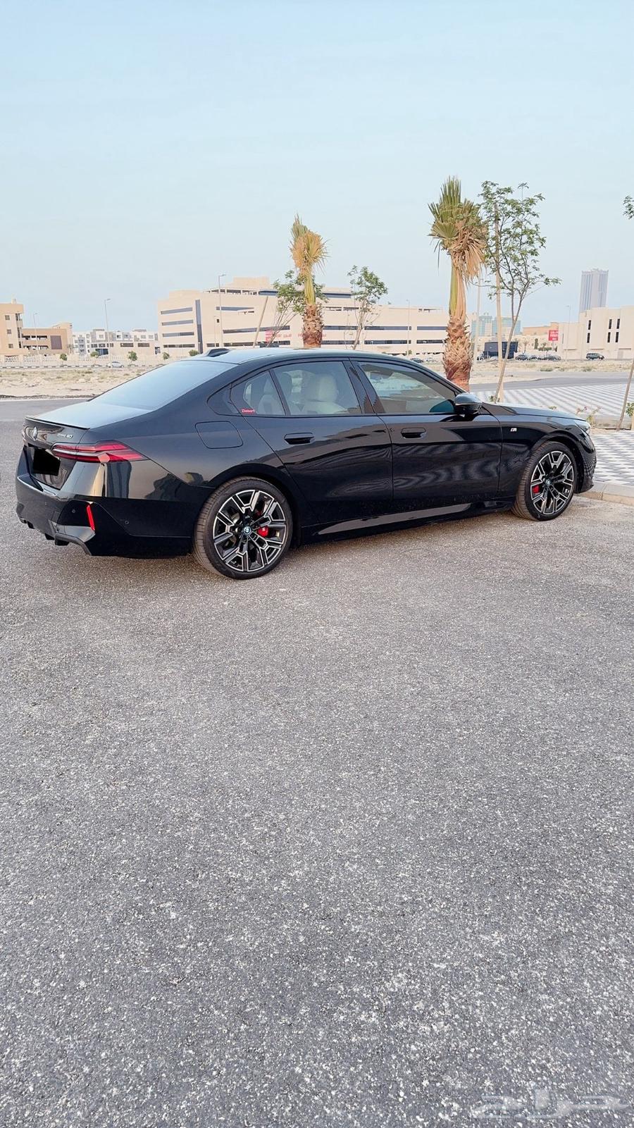 BMW i5 2024 Black Sapphire Metallic63399597428611114