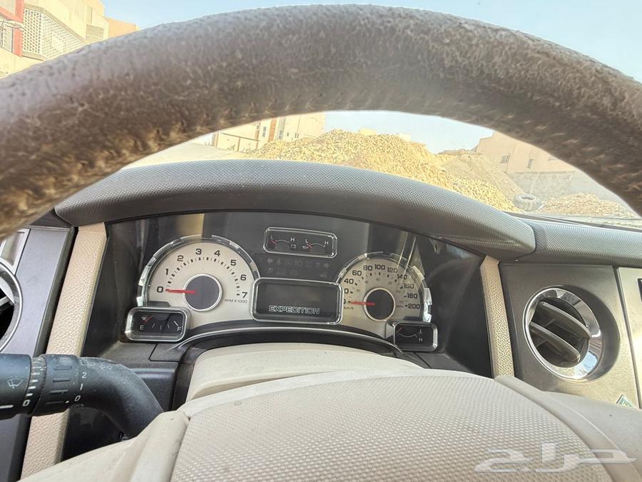 للبيع فورد اكسبديشن 201163399637561601112