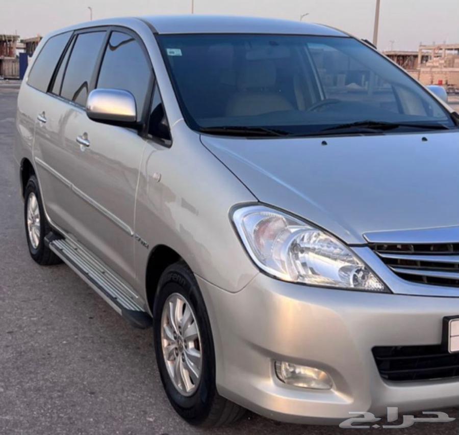 Toyota Innova 2011 model63399582754306111