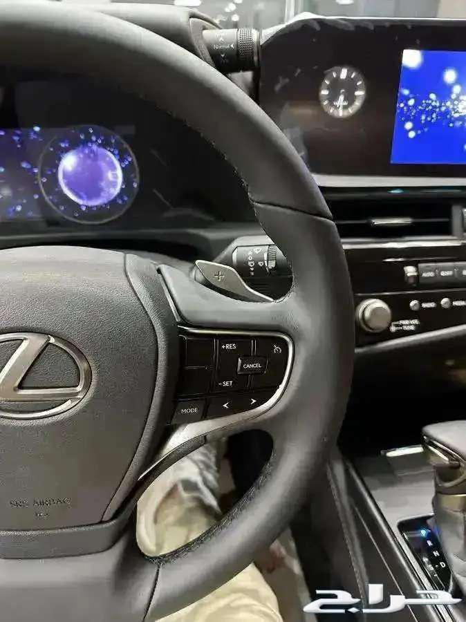 لكزس ES300 هايبرد موديل 2025 (عرض الجزيره 50 50 بدون ربح)63396415227010113