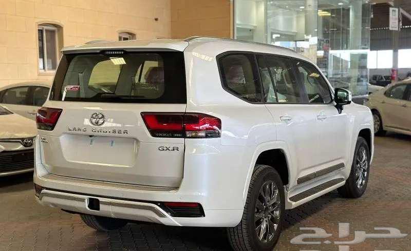 تويوتا لاندكروزر GXR L5 سعودي 2024 بطاقة جمركية اصفار63396445672834111