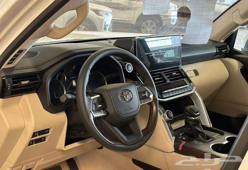 تويوتا لاندكروزر GXR L5 سعودي 2024 بطاقة جمركية اصفار63396445672834114