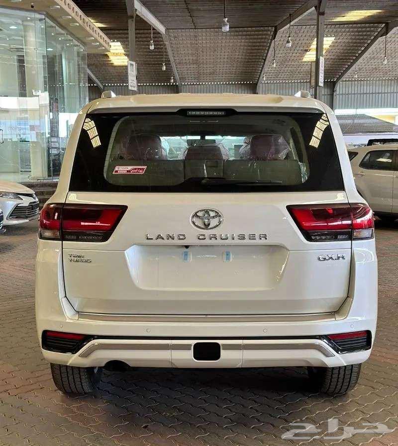 تويوتا لاندكروزر GXR L5 سعودي 2024 بطاقة جمركية اصفار63396445672834113