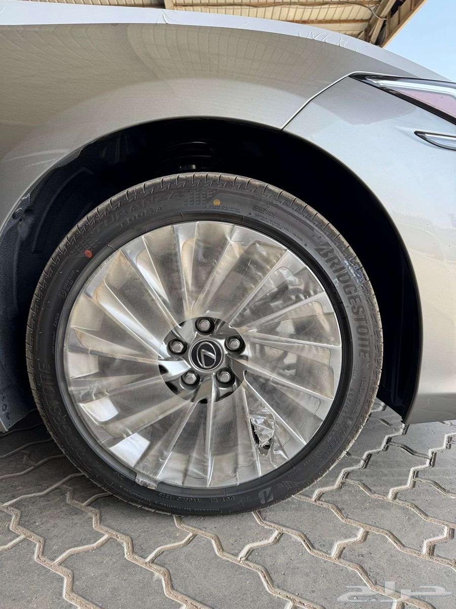 لكزس ES350CC63396439543169111