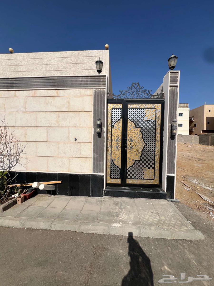 شقة كبيرة للايجار البشائر633810543695381124