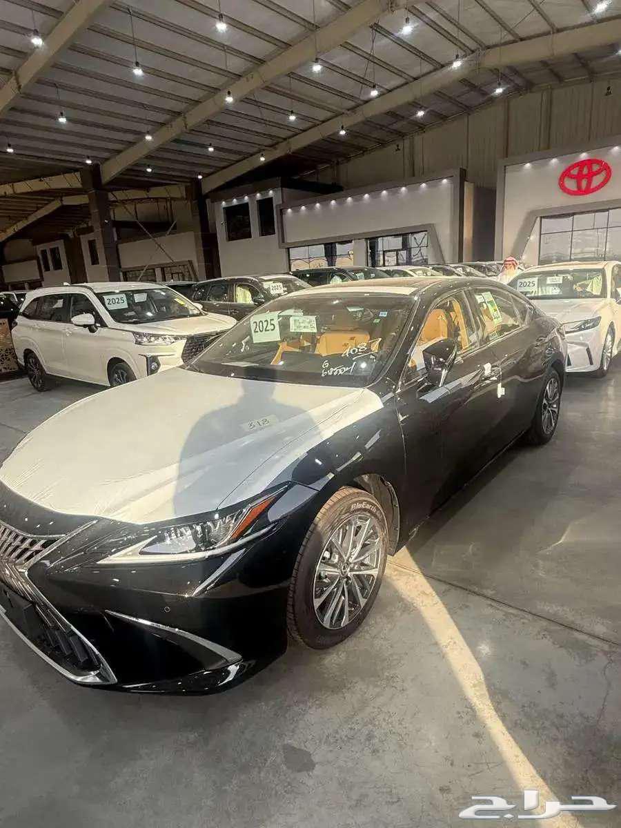 لكزس ES 300 AH هايبرد 2025 سعودى اسود63394522786177111