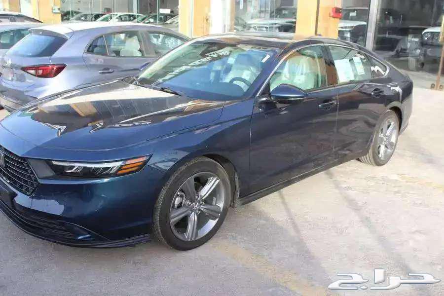 هوندا اكورد EX نص فل بنزين 2025 سعودى633805036631051117