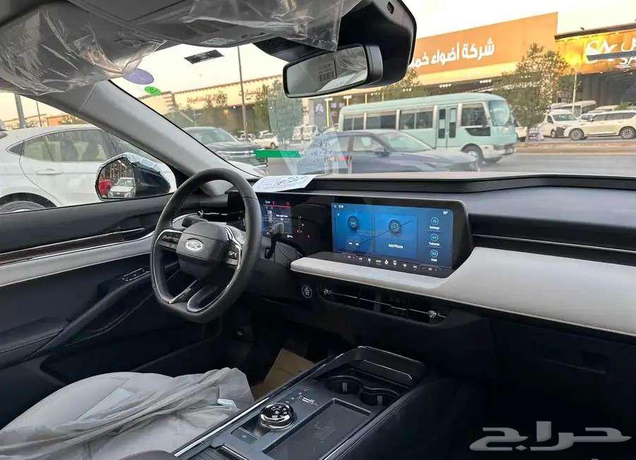فورد تورس ترند نص فل 2025 رمادي توكيلات الجزيرة صيانة مجانية63396443761921113