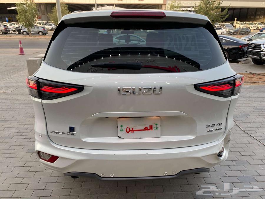 ايسوزو جيب MUX موديل 2024 عداد 18 الف كم63396351114755114