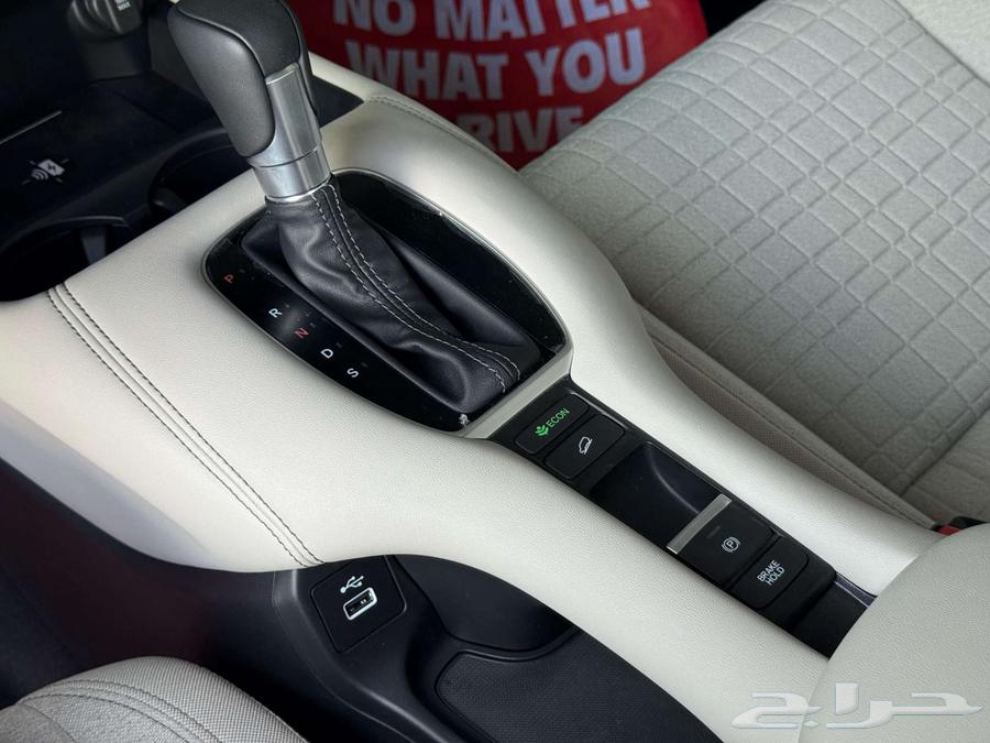Honda ZRV 202463396379682561114