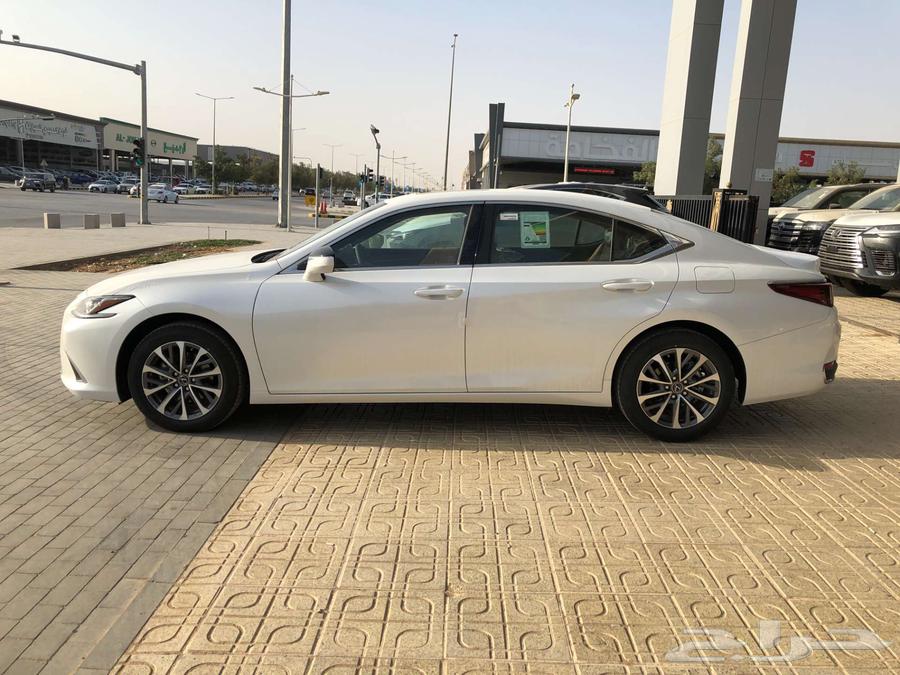 لكزس ES 250 AA 2025 سعودي رمادي- ابيض63396416949506114