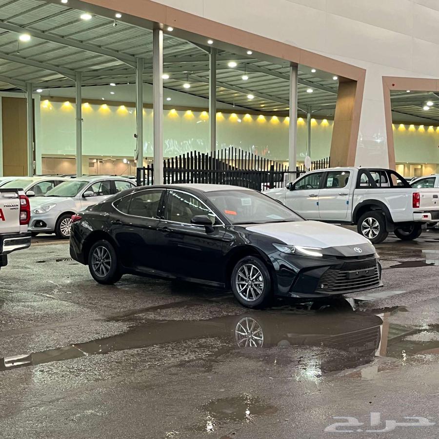 Toyota Camry Black 2025 E Standard63398275323777111