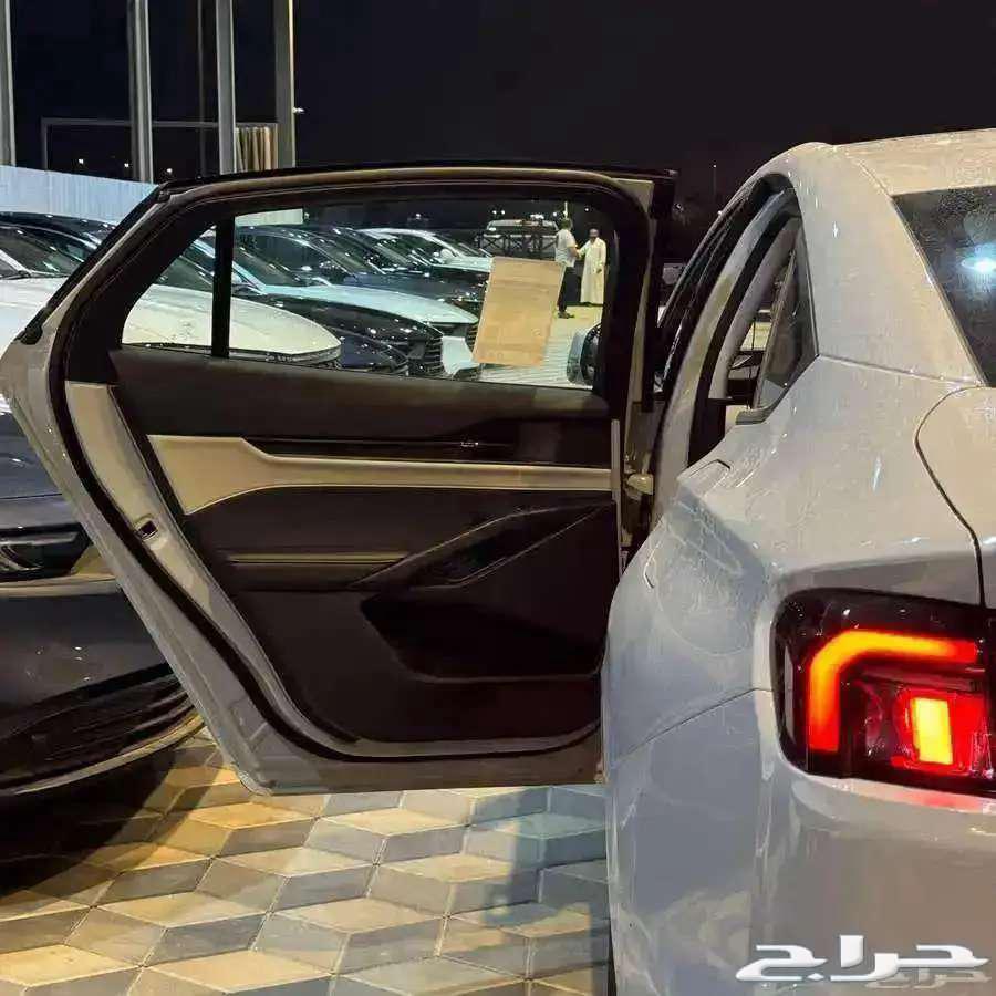 فورد تورس ترند 2025 ا63396461763715114