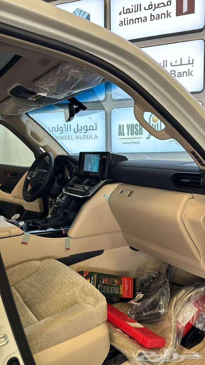 تويوتا لاندكروزر GXR نص فل هدد فتحه بنزين 2025-26500063617729828865112