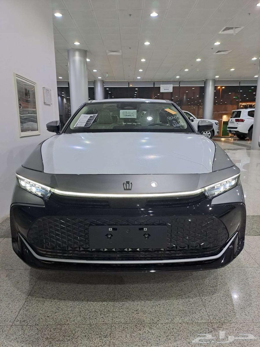 تويوتا كراون بريميوم 202563394599887746112