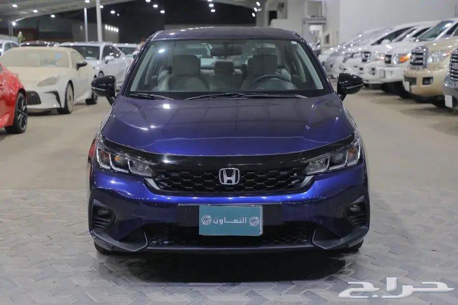 Honda City LX Sport, half full, four-cylinder, model 202463389164916737111
