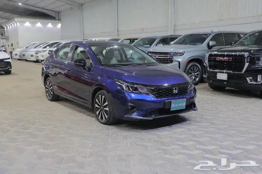 Honda City LX Sport, half full, four-cylinder, model 2024633891649167371115