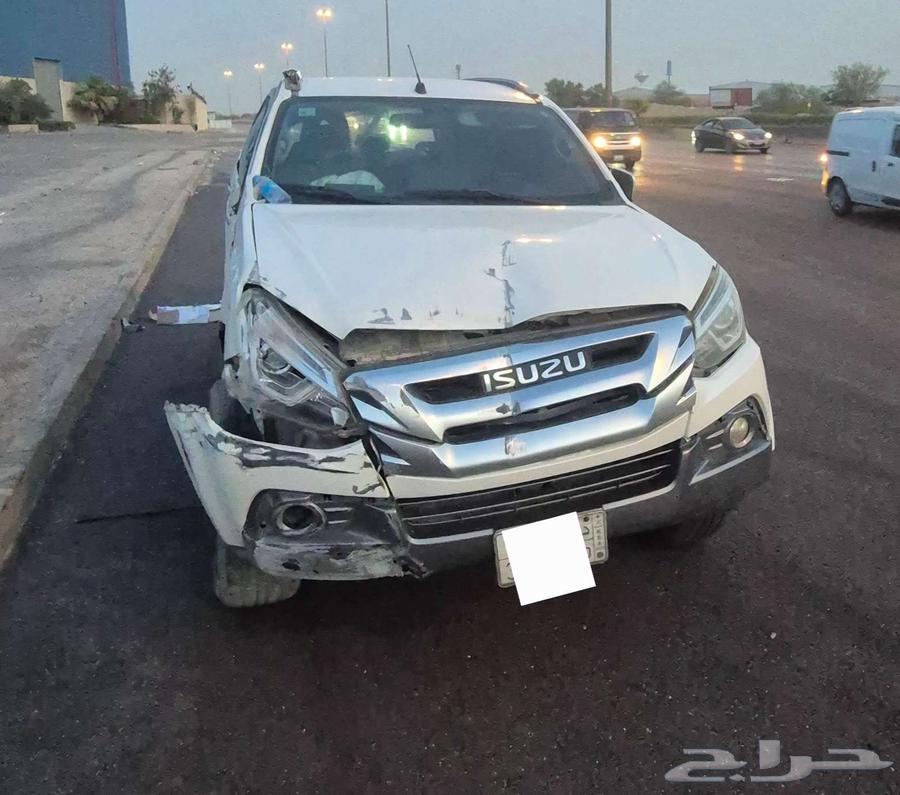 ايسوزو ام يو اكس للبيع63389303806849114