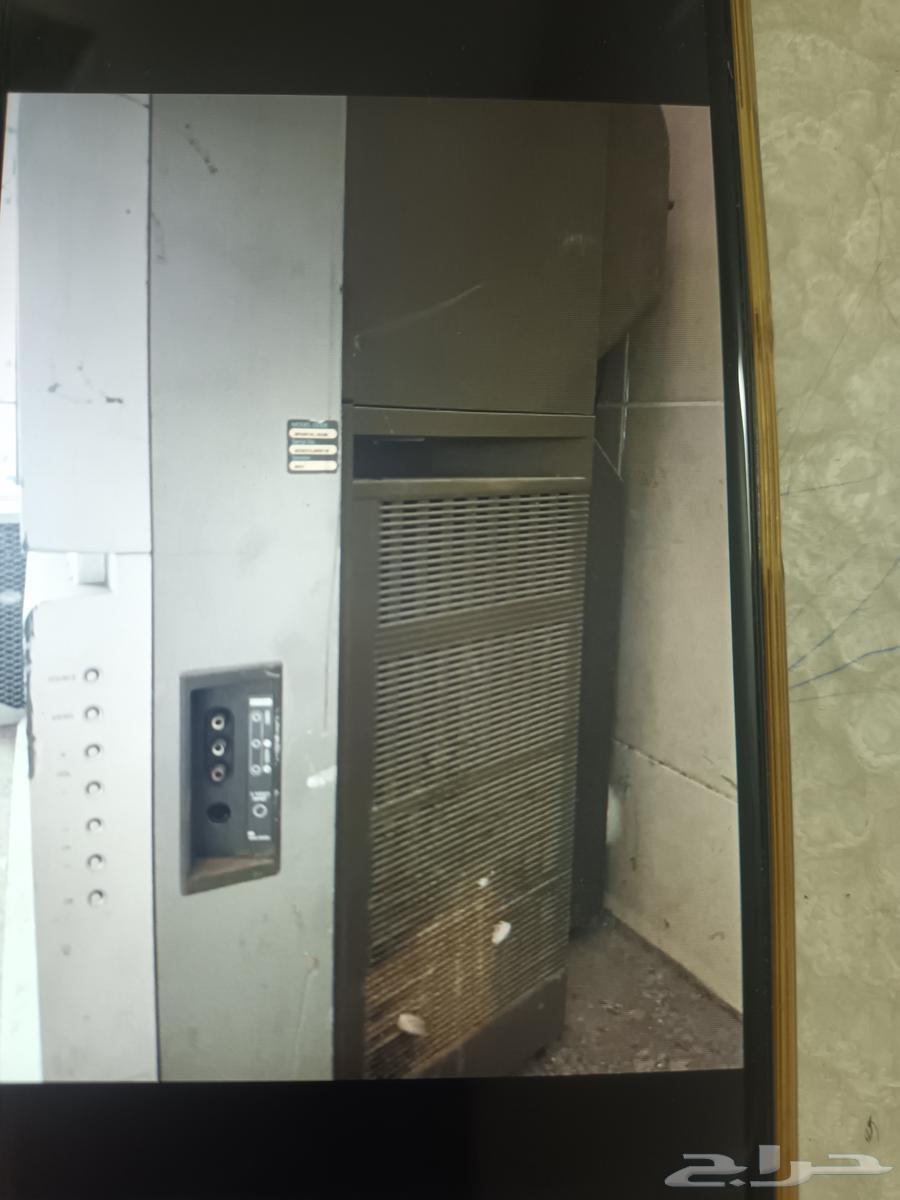 تلفزيون كبير ملون للبيع بلوتوث وبه مخارج اجهزة63385114947074111