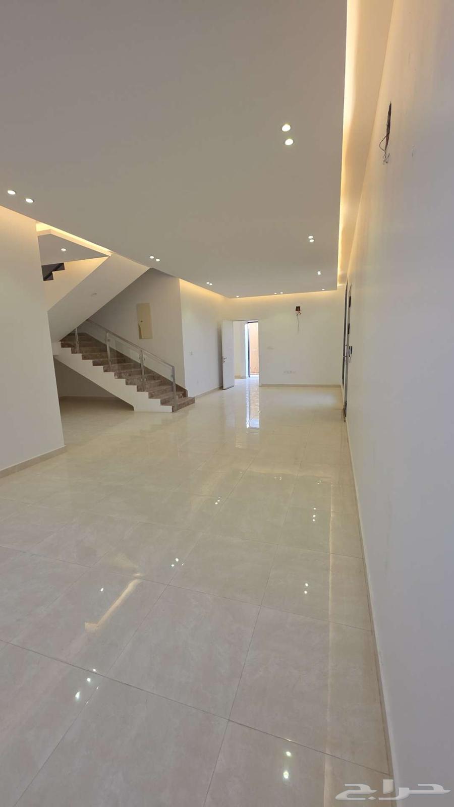 For sale: duplex villa in Al-Arid63381160493954114