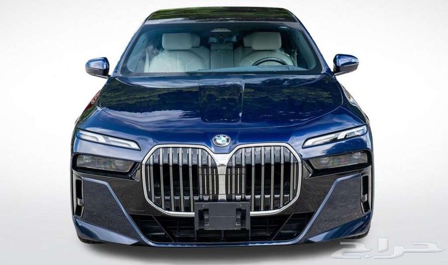 BMW 760i - 2023 - 20,800 km63386985340418111