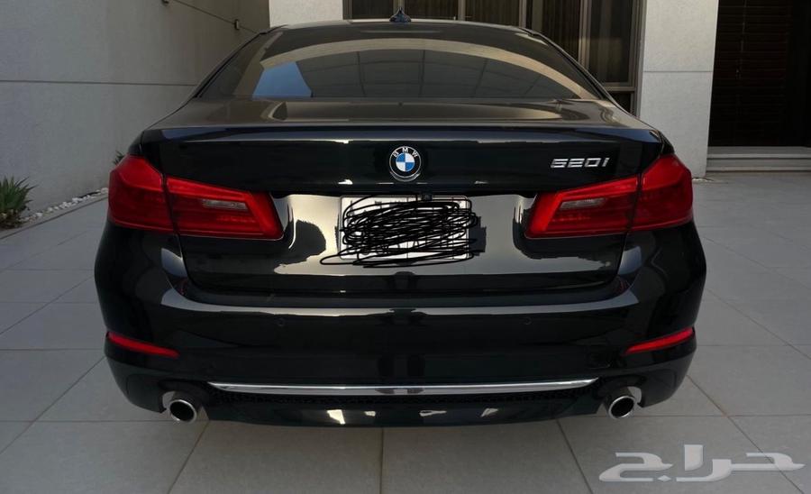 BMW 520i model 202063384232319233113
