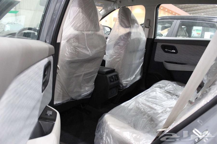 Nissan X-Trail 7 black silver gray 2025 without double 9717563387793540226113
