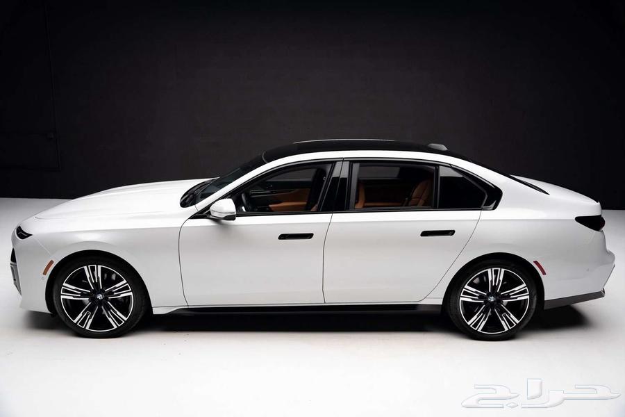 BMW 7 Series Sedan 740i - 2023 - 59,300 km63381705816065111