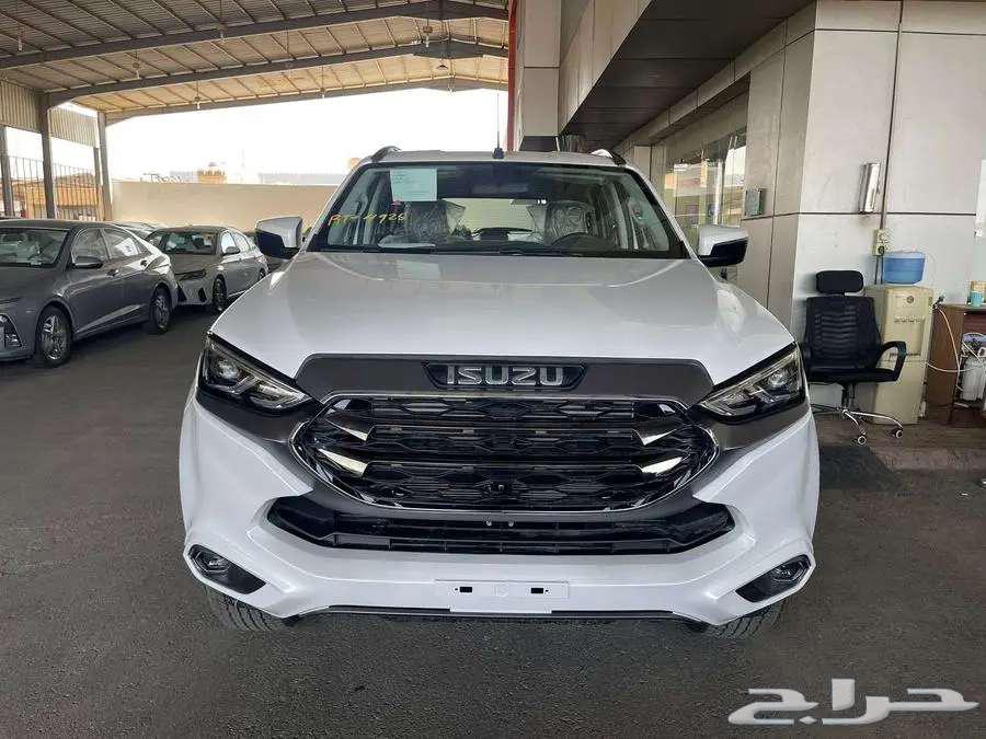 ايسوزو ام يو اكس 4X4 3.0 فل كامل 202463388240781314114