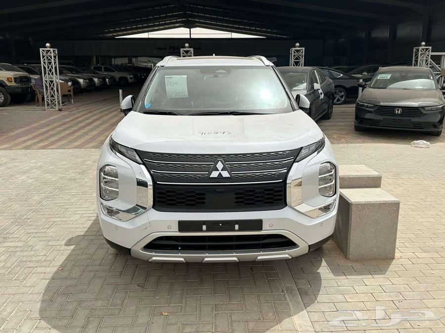ميتسوبيشي اوتلاندر نص فل 2025 عازل حراري مجانا63387923219330114