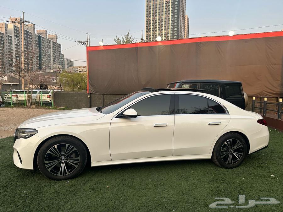 مرسيدس بنز E200 فل اصفار تم البيع ربنا يبارك63386798716673119