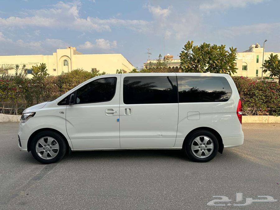 Hyundai H1 diesel imported from Korea 202063386168630658111