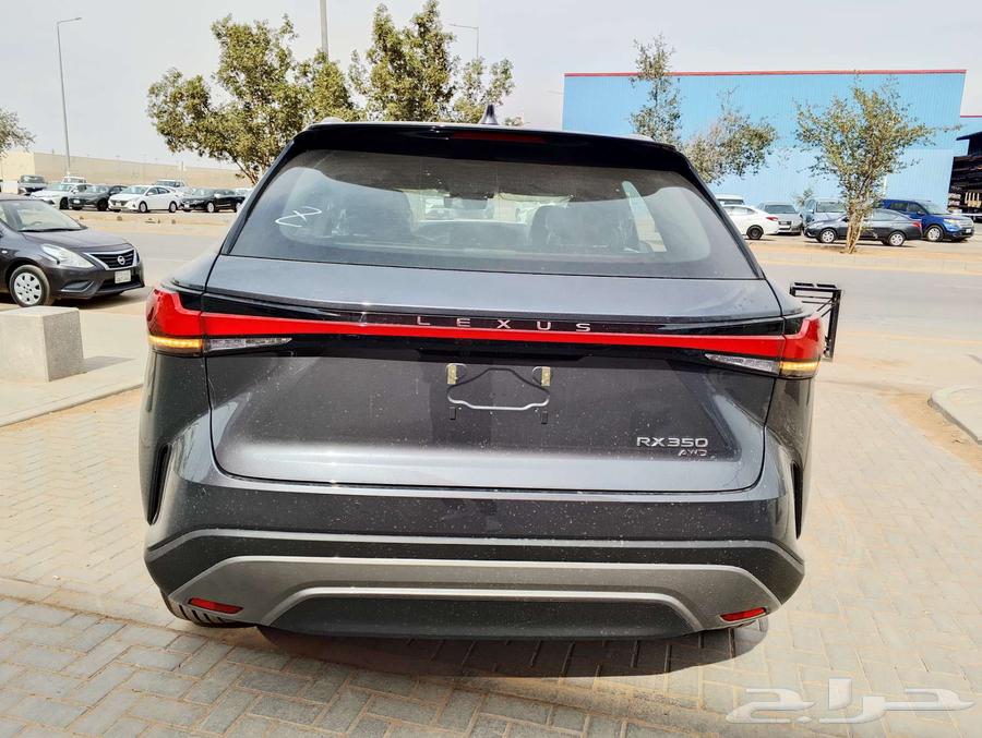لكزس RX350 BB موديل 2025 لدي الصفح وارد سعودي63388698649346112
