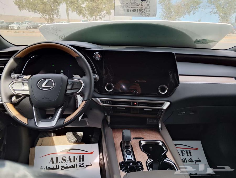 لكزس RX350 BB موديل 2025 لدي الصفح وارد سعودي63388698649346114