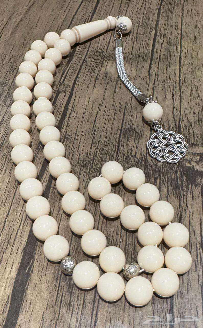 Various prayer beads63618189989763114