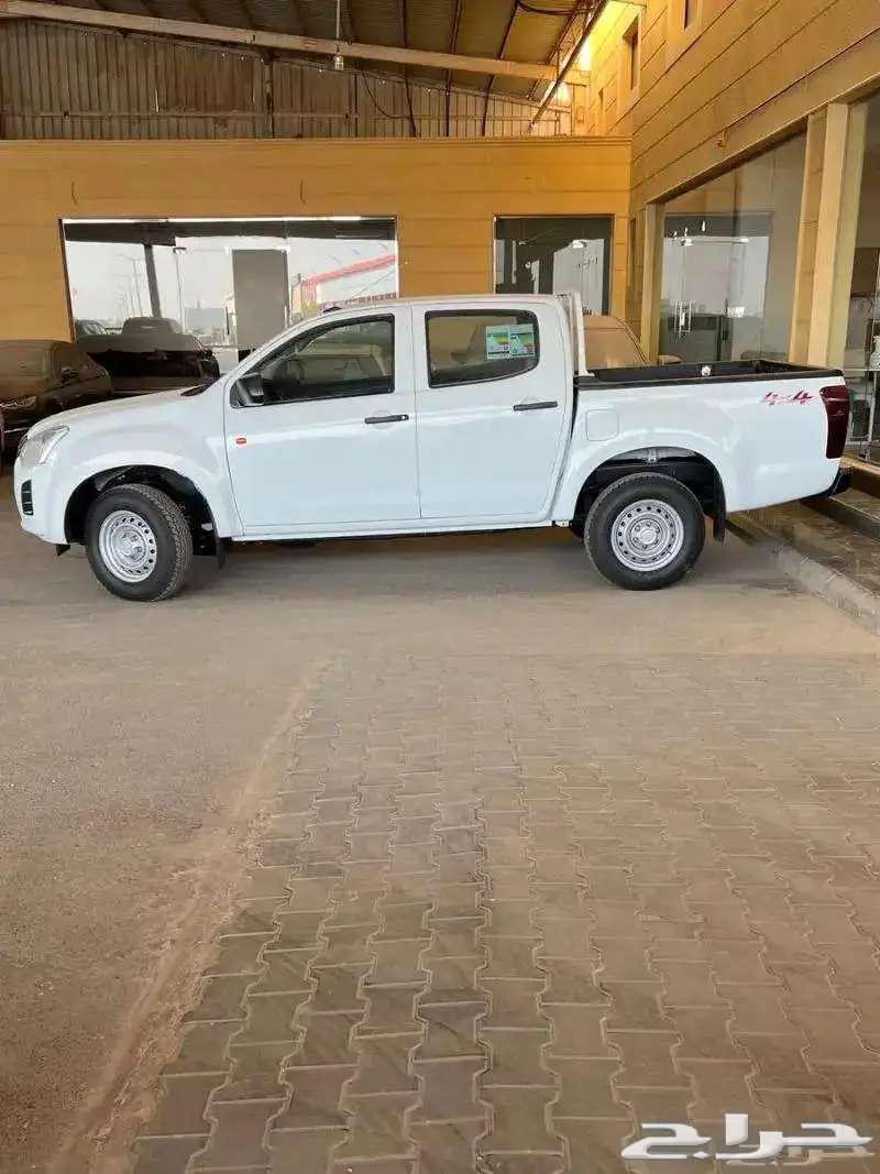 Isuzu D-Max GMR 2024 available with monthly installment of 1424 from Al-Hasan63617722300929111