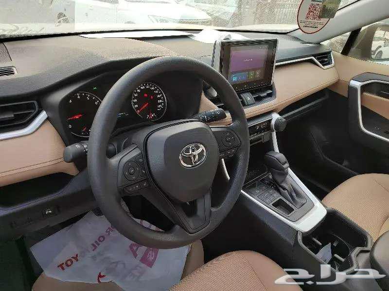 2025 Toyota RAV4 LE 4WD Standard Saudi Gasoline Warranty Abdulatif63617720615809114