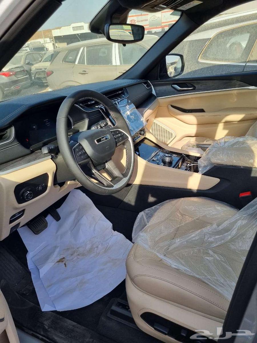 جيب شيروكي ليمتدد دفع رباعي 7 مقاعد موديل 202363617724647809112