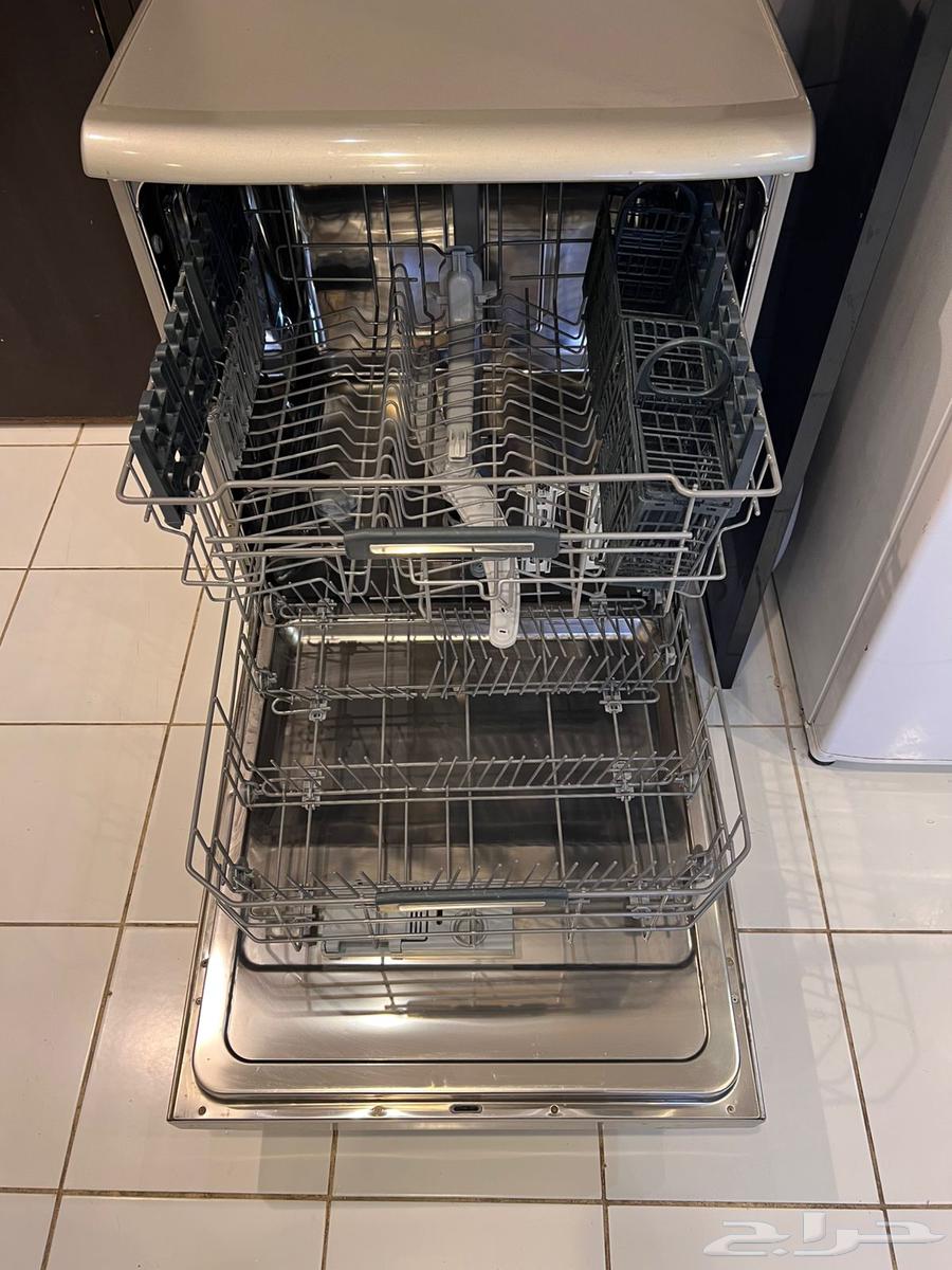 Dishwasher63618297617922112