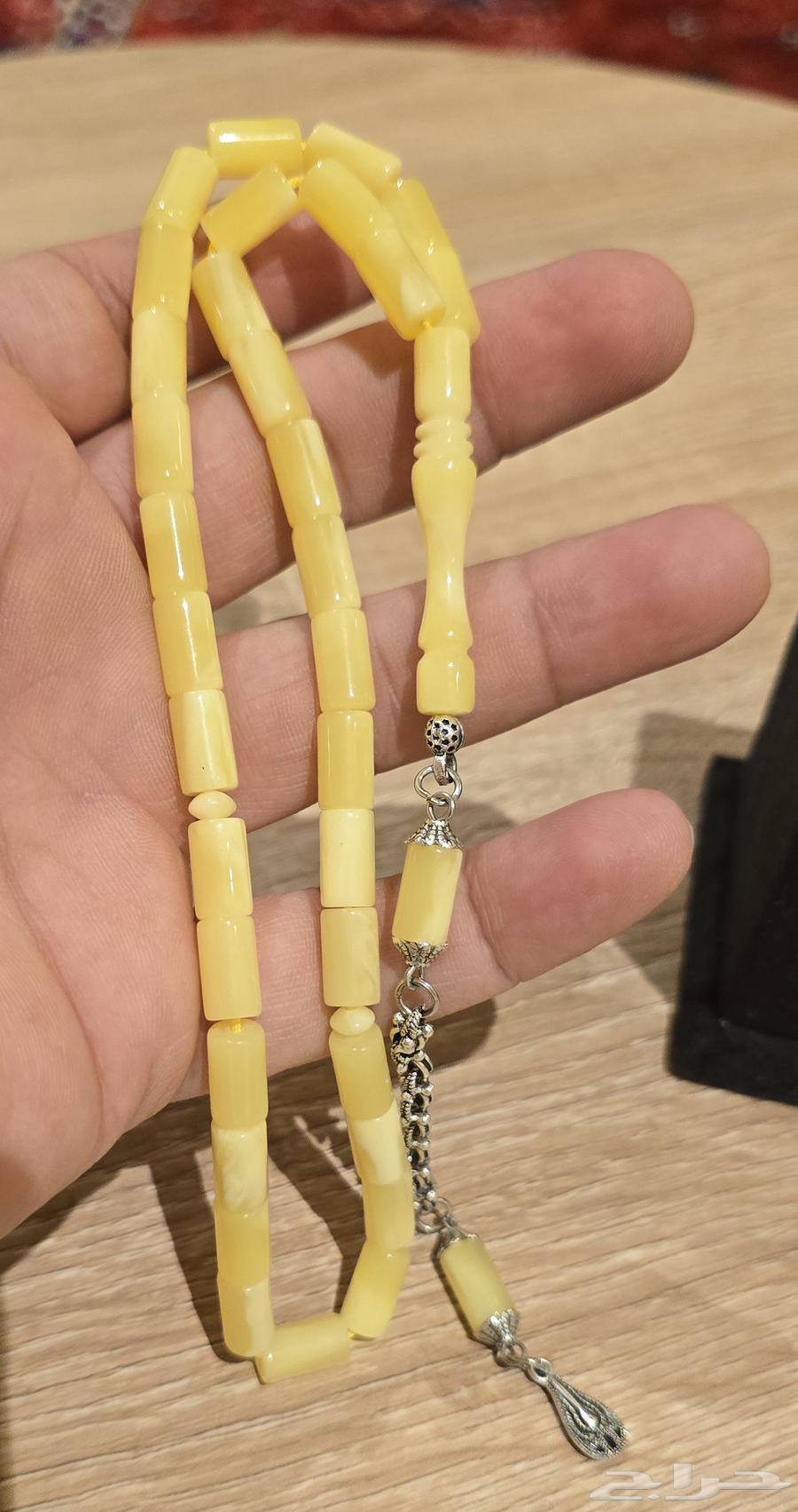 Various prayer beads63618189989763113