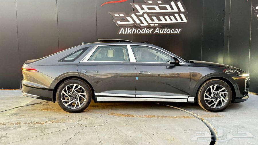 Azera Classic 2025 Gray Metallic Color Lowest Price in the Kingdom Limited Offer63617725393283113