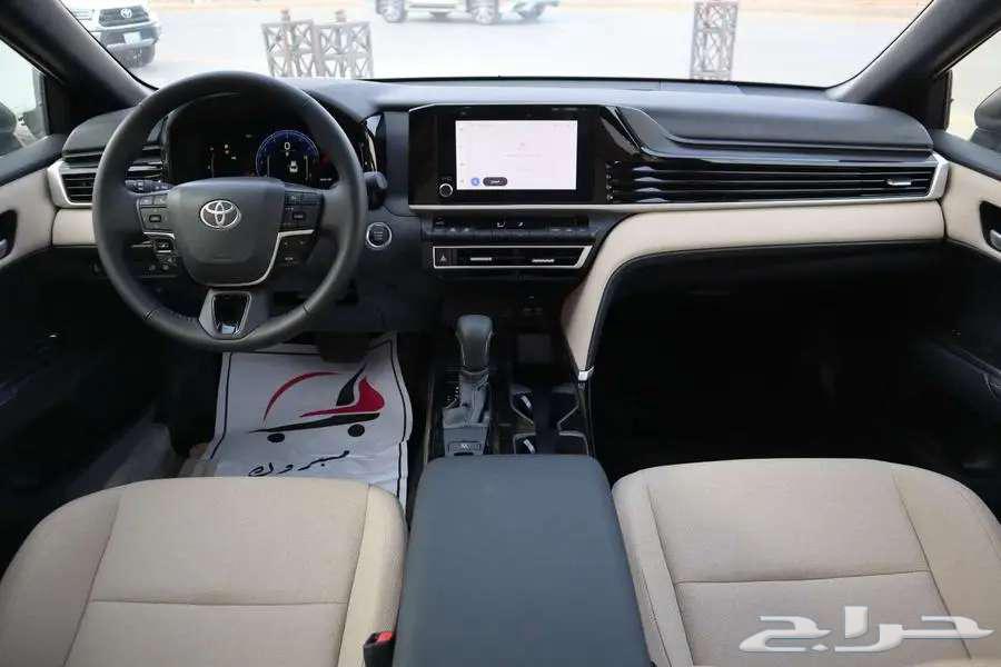 تويوتا كامري بنزين نص فل LE 202563381770131971112