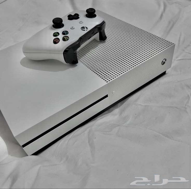 Xbox one S with fc 2564256924388994112