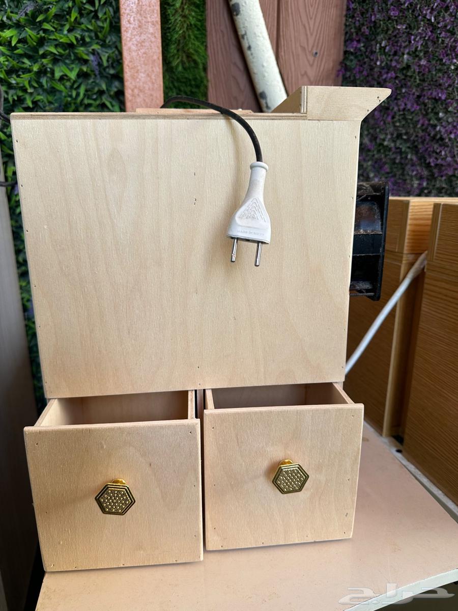 Bird Feed Residue Cleaning Device63618392298498114