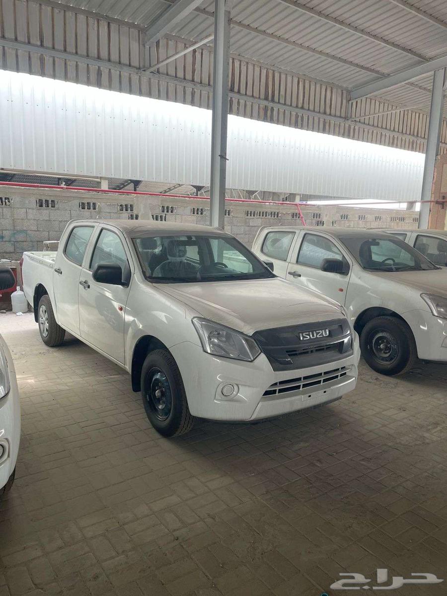 Isuzu GMR2 Standard 2024 without 4x4 manual transmission 2500 cc engine636179559334431122