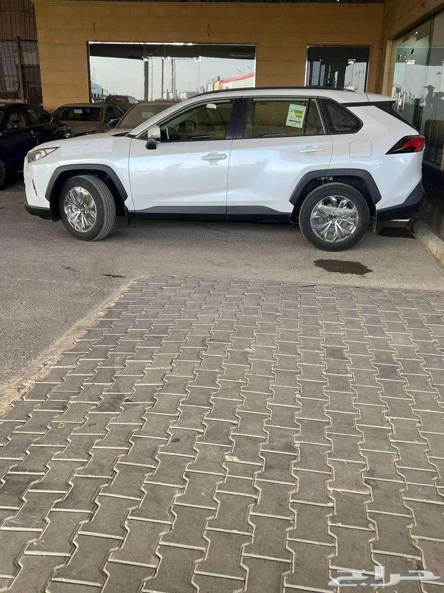 راف فور XLE مكينة 2.5 جنط 18بنزين بريمي 2025بقسط 1760 الحسن63617956093827111