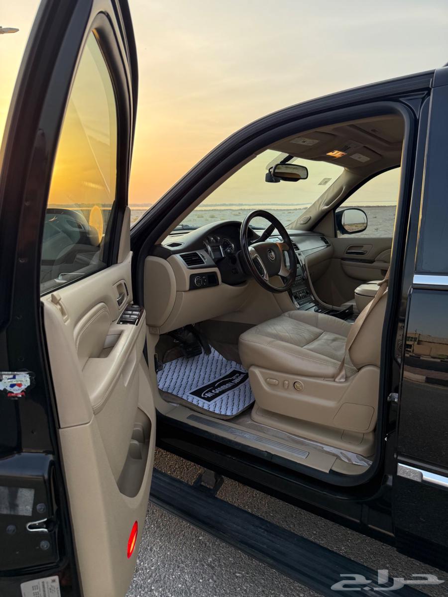 Cadillac Escalade 201063617967128321113
