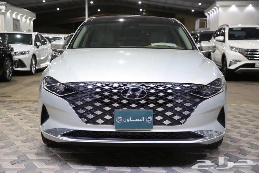 Hyundai Azera Full Option Premium Panorama Leather Model 202363617871560450111