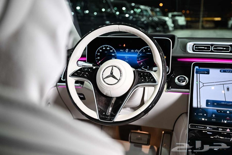 شركة البريمي لسيارات مرسيدس مايباخ63617967312386112